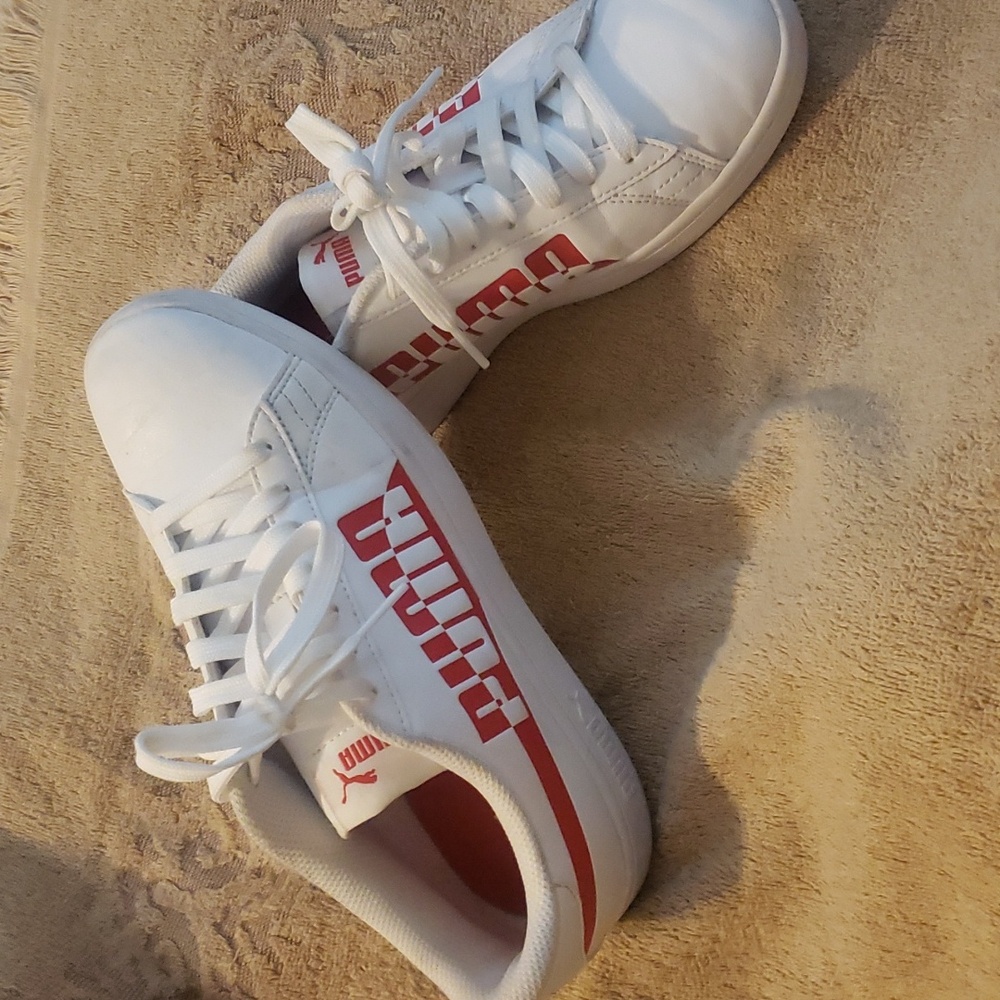 Puma sneakers 👟